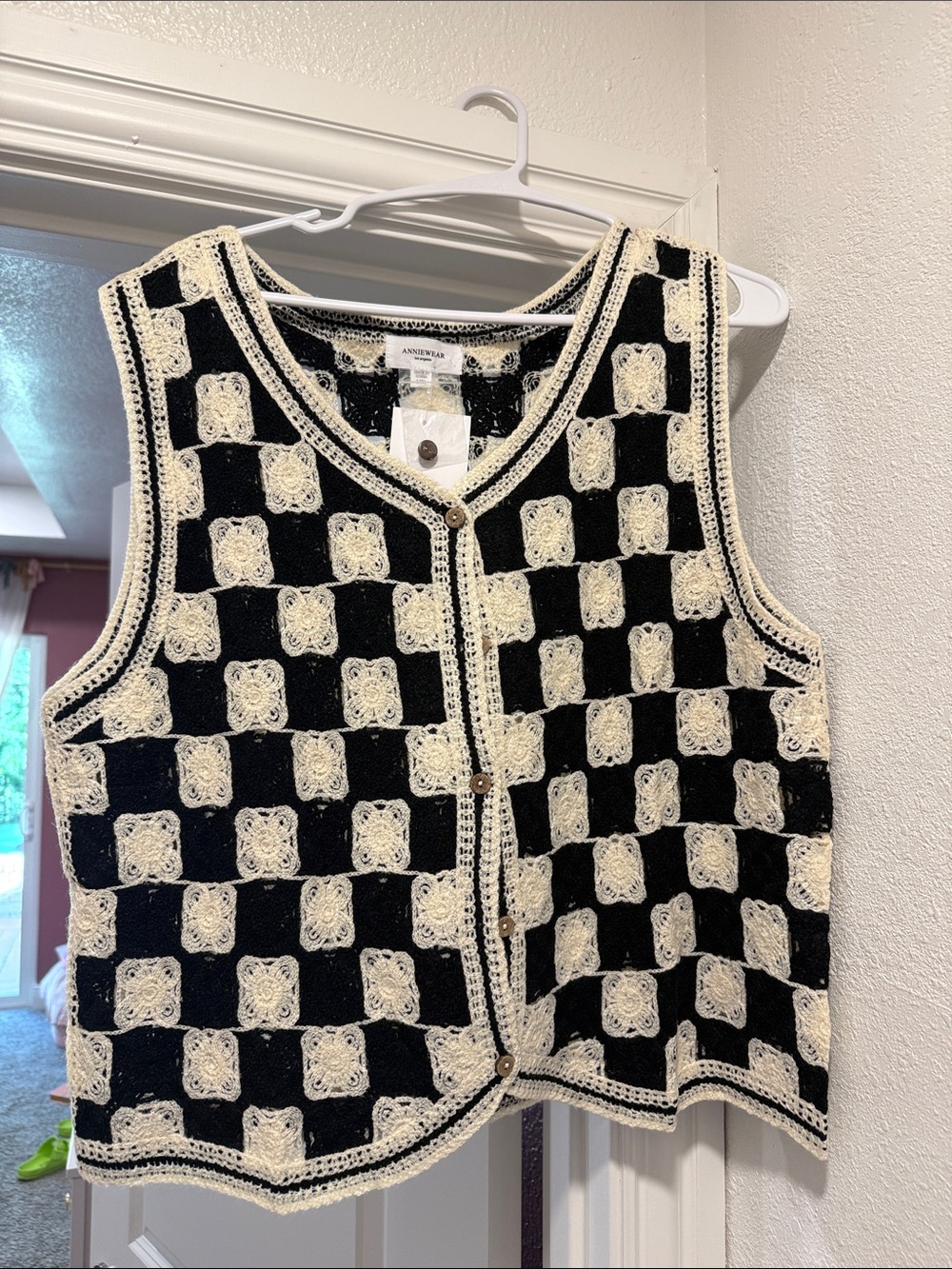 Knit checkered vest